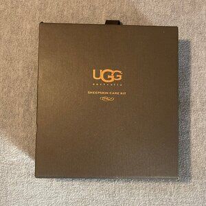 Gift Ready NWT UGG Australia Sheepskin Care Kit